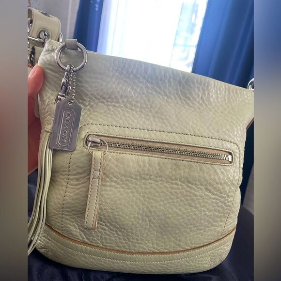 Authentic Coach crossbody - Picture 1 of 8